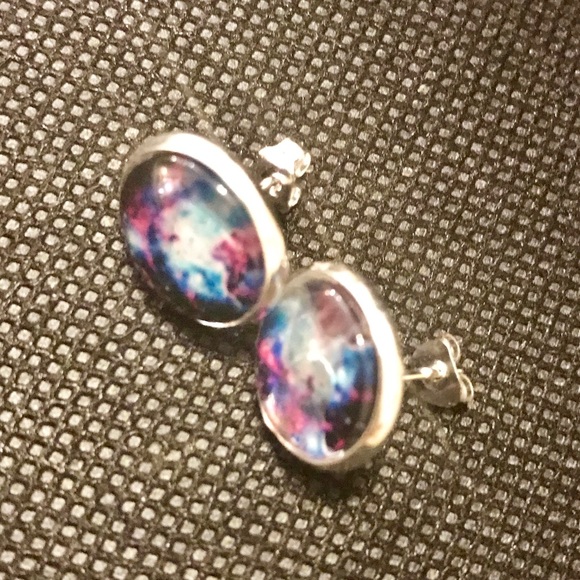 NWT Vibrant Galaxy Circle Earrings - Picture 5 of 8